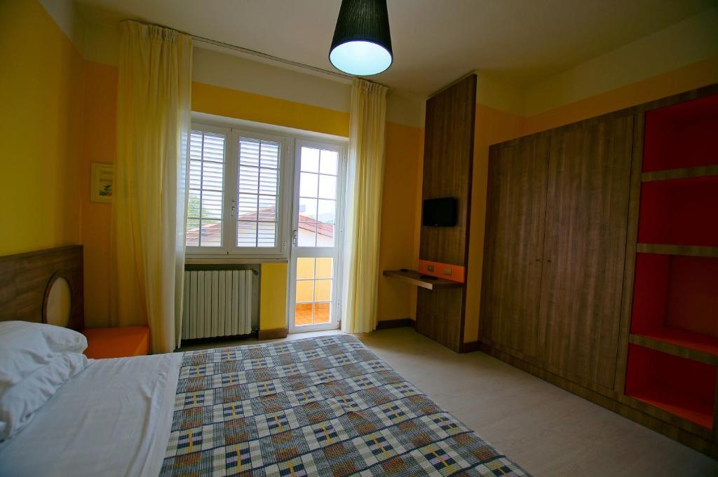 منزل الضيف Mosciano SantʼAngelo  في Country-House Pecora Nera الغرفة الصورة