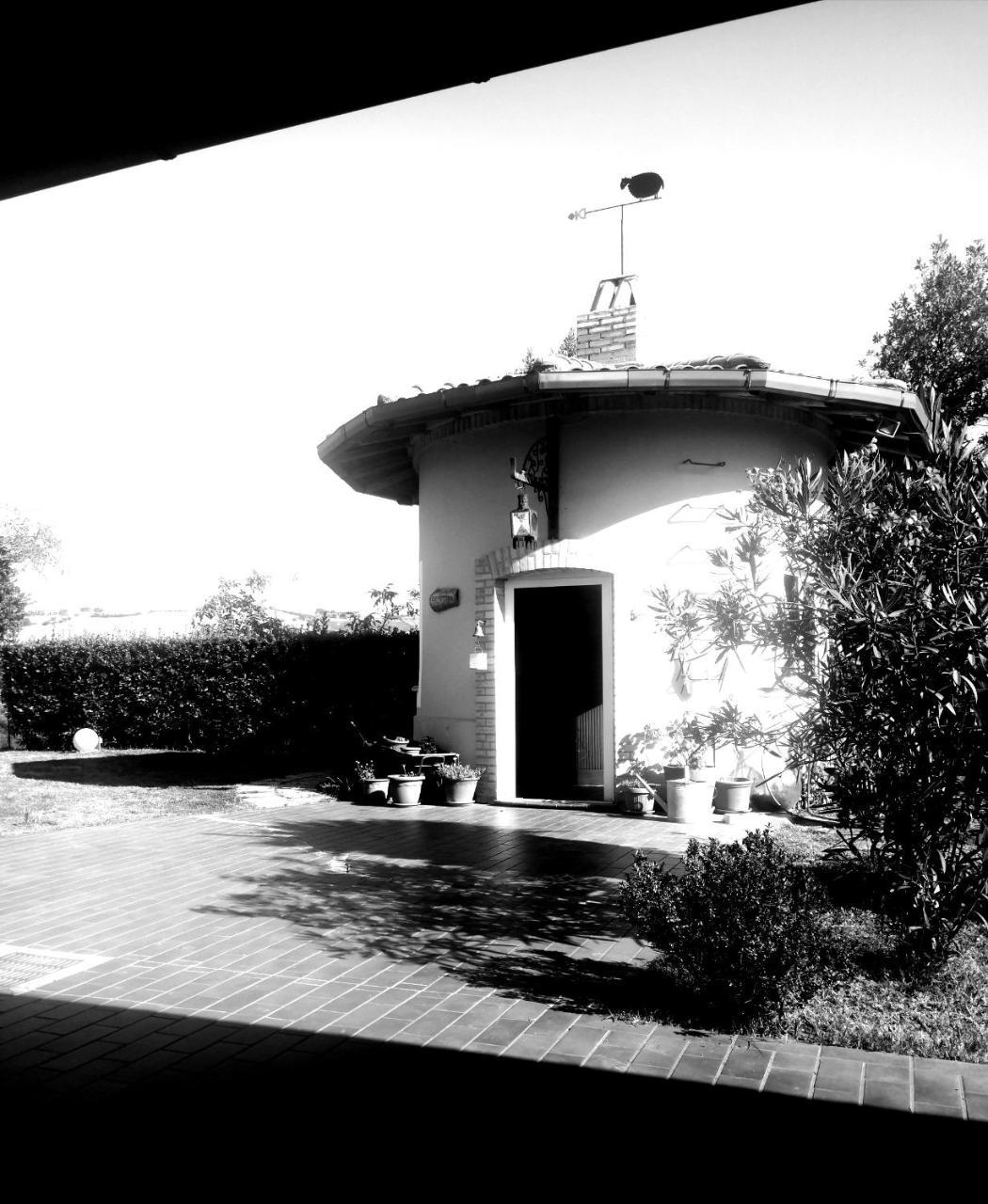 منزل الضيف Mosciano SantʼAngelo  في Country-House Pecora Nera المظهر الخارجي الصورة